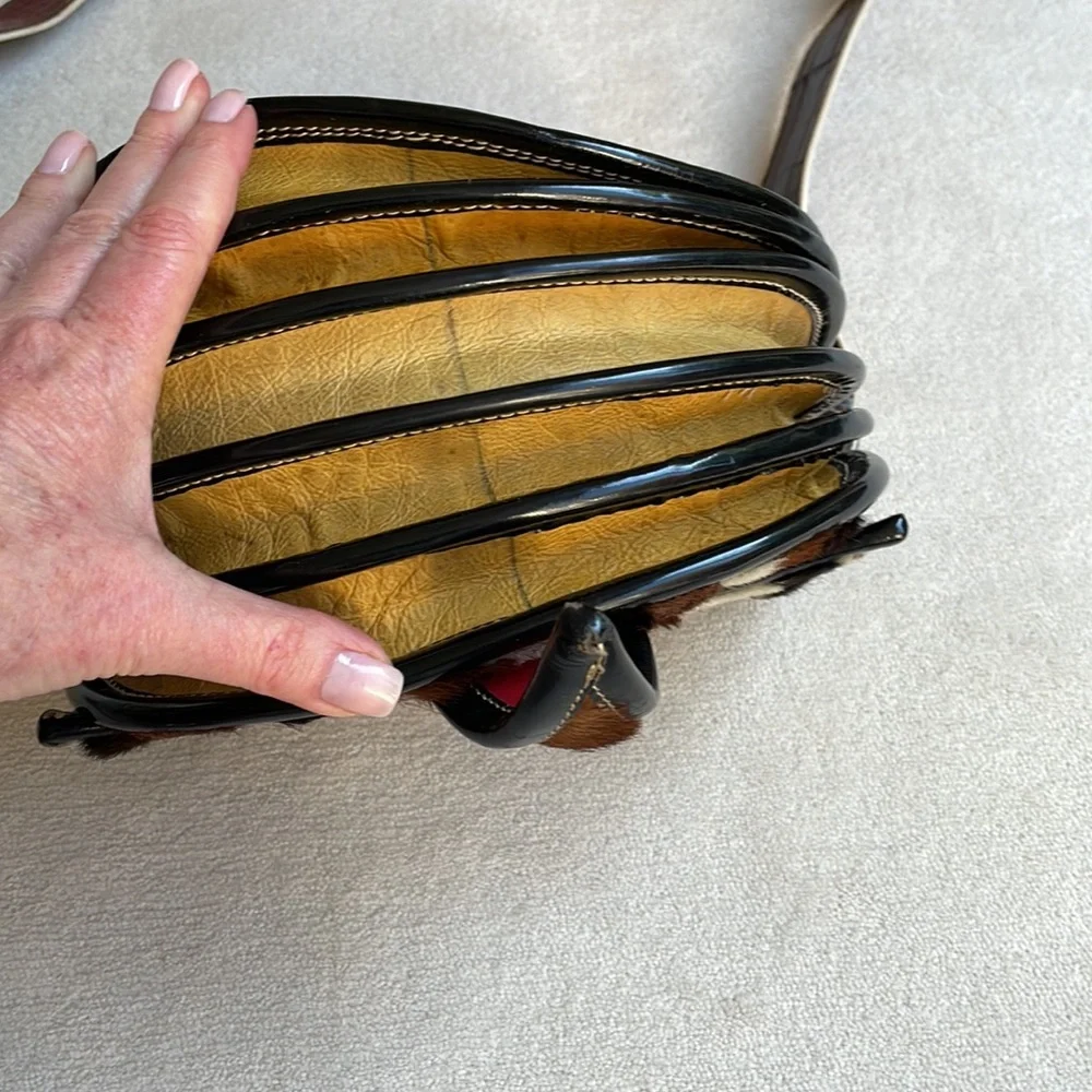 Unique Vintage Pony hair saddle bag. - Picture 8 of 13